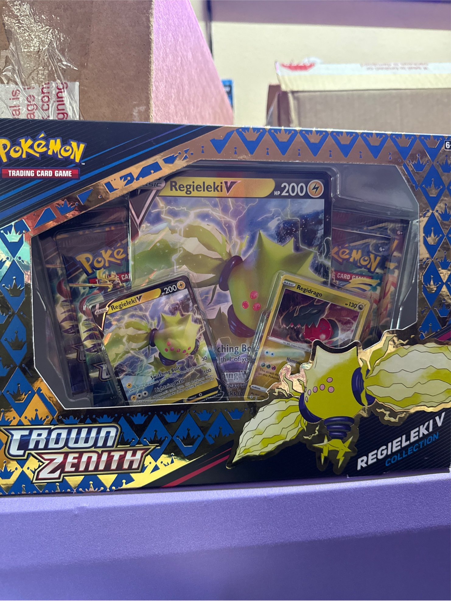 Crown zenith Regieleki V Collection box